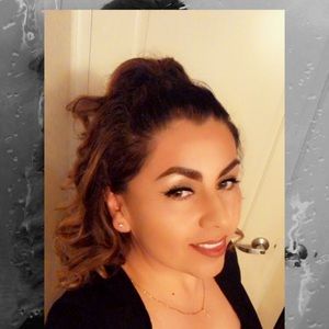 Meet your Posher, Veronica